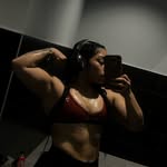 Karina Rojas - @musclemamikarii - Instagram