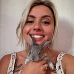 Karina Thompson - @farmdolll - Instagram