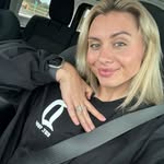 Karina Thompson - @traveldolll - Instagram