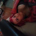 Karissa Davis - @disastressbeauty - Instagram