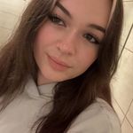 Karissa 🇺🇸 - @karissa_shields - Instagram
