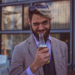 Karl Arjan de Vries - @themrkarlos - Instagram