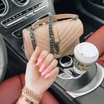 Karllin Karllin - @karllin_karllin - Instagram