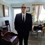 Karl Lowe - @lowe6767 - Instagram