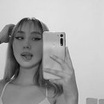 @karlye.e - Instagram