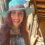 Karla Baca-Bornfield - @karlashonemeit - Instagram