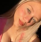 Karla Berta - Facebook