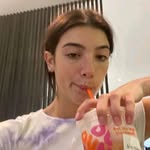 @karlabeyery - Instagram