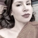 Karla Frank - @karlafrank.vet - Instagram