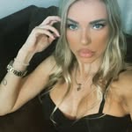 Karla Gava - @karlagavawahoqo - Instagram