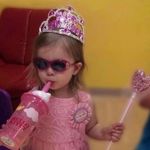 Kᴀʀʟɪ - @karlagiles98 - Instagram