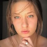 Karla Simons 🇨🇦 - @queee_n999 - Instagram