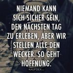 @karlastern16 - Instagram