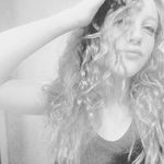 Karlee Long - @vanzchick.spam - Instagram