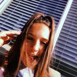karli lewis 🌻 - @xokarlirae - Instagram