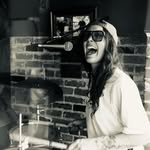 Karli Rose MacIntosh - @thrillho.baggins - Instagram