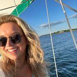 karlie - @karliehood - Instagram