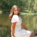 Karly Hayes - @karlyhayes09 - Instagram