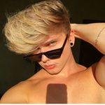 karol jones - @gatadobrunoberti - Instagram