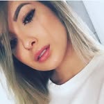 @karolsimsenhor - Instagram