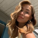 Caroline Walsh - @carolinewalsh219 - Instagram