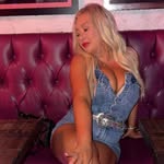 Carrie Hall - @mizzcarrie21 - Instagram