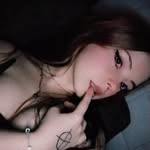 Carrie Woods - @raccoon_motha - Instagram