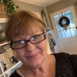 Karen Dunlap - @karen.dunlap.39 - Instagram
