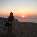 Karen Robertson - @karen.robertson.980 - Instagram