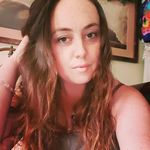 Cassandra Gibson💫 - @gigglesandchucky - Instagram