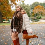Lauren Kasey-Steele - @glitteringand - Instagram