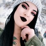 Kasey Weeks - @kweeks_xo - Instagram