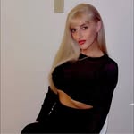 Cassandra Gray - @cassiegbabi - Instagram