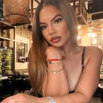 Kat Barrios - @_katbarrrios - Instagram