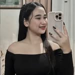 Kate Barrios - @keyt_bars - Instagram
