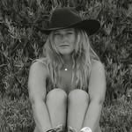 Kat Burns - @katburnz - Instagram