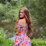 Katie Cooper - @strawbsblonde - Instagram