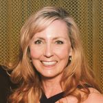 Kay Emery - @emosgal - Instagram
