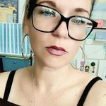 Kat Montgomery - @purtykittykat - Instagram
