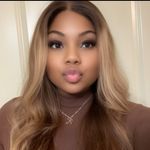 Kat Phillips - @katloveeesyou - Instagram