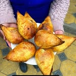 Sambusai Katra (Tomchi somsa) - @katrabakes - Instagram