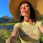 Kat Richards - @raven.mummy.ranch - Instagram