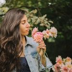 Kat Steele | River + Eve flora - @riverandeveflora - Instagram