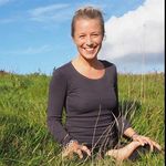 Katie Ahern - corklotusyoga - @katieahernyoga - Instagram