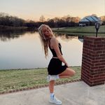 kate - @kate.ayers.closetcleanout - Instagram