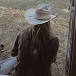 Katie Ayres - @katie__ayres - Instagram