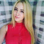 @kate.azariel - Instagram