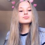 Kate Becker - @kate.becker.733 - Instagram