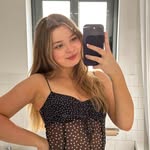 Kate Claxton - @kclaxtonx - Instagram