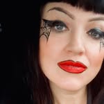 Katie Colby - @thrifted.betty - Instagram